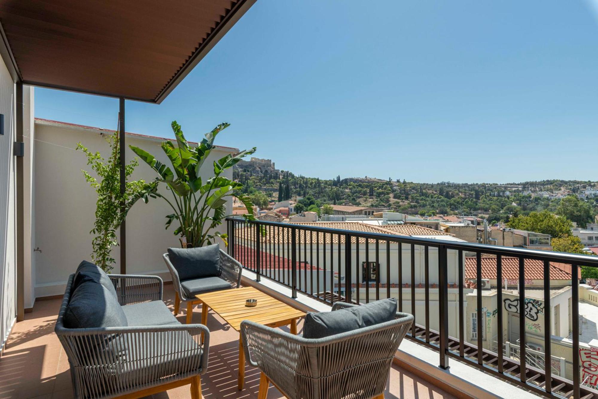 Deluxe Queen Room Acropolis View Balcony