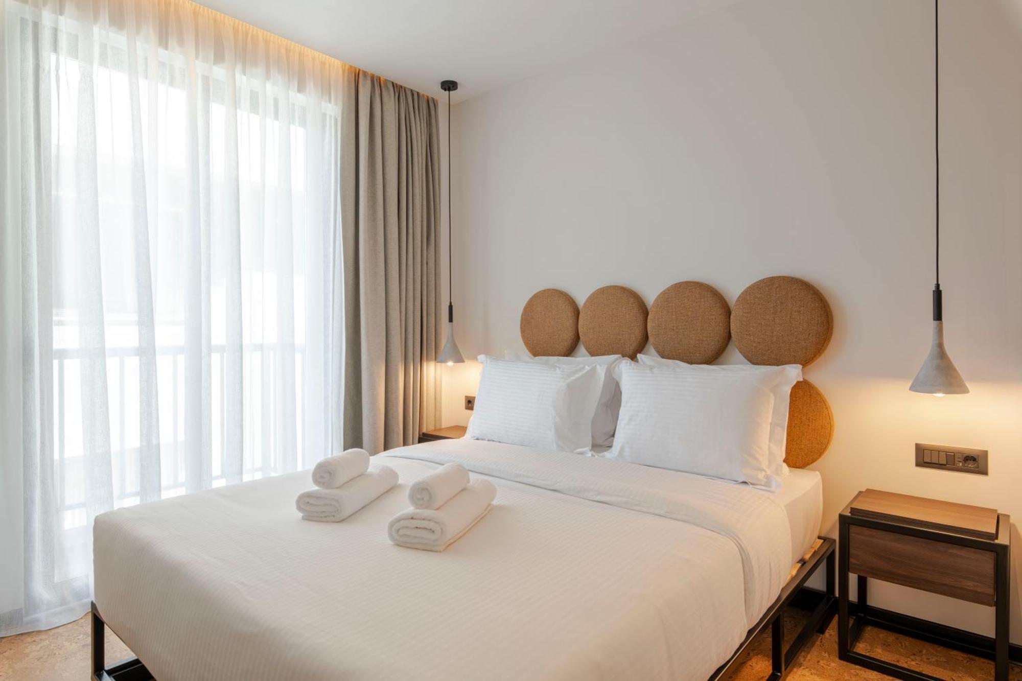 Deluxe Double Room Small Balcony